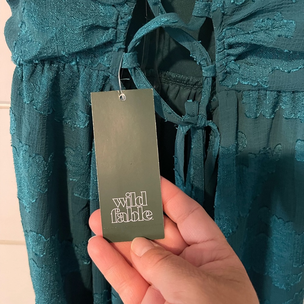 BNWT beautiful dark turquoise open back dress size Large - Picture 9 of 11